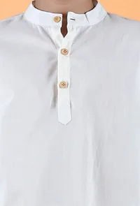 Set Of 2: Off-White Mulmul Kurta & Pant image 5