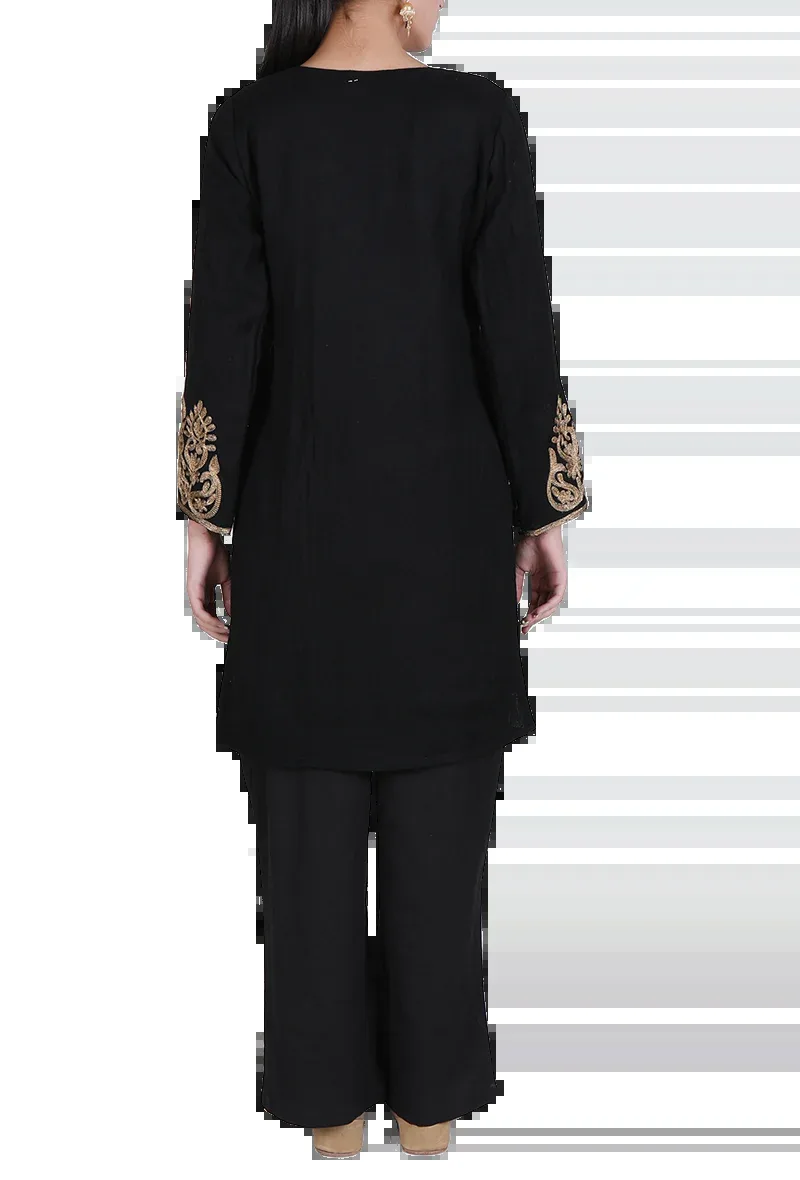 Ebony Aari Zari Embroidered Semi Pashmina Kurta