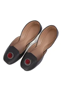 Regal Noir Jutti with Maroon Pompom image 3