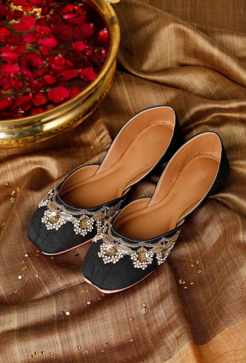 Black Dabka Moti Silk Juttis