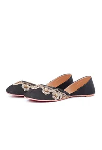 Black Dabka Moti Silk Juttis image 4