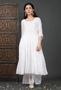 Set Of 2: Embroidered Kalidar White Kurta And Sharara image 2