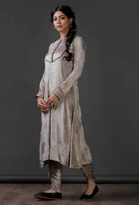 Grey Velvet front yoke lace embroidered kurta image 3