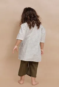 Set of 2: Off White Checked top and olive green flared Capri image 3