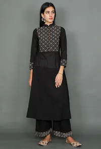 Set of 2: Black Collared Kurta & Pallazo With Kantha Embroidery image 2