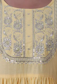 Set Of 2: Yellow & White Cotton Block Printed Kurta & Pant image 6