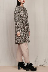 Black Kalamkari Printed Quilted Reversible Jacket image 5