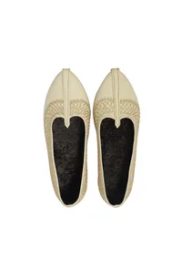 Off White Zari Aari Embroidered Juttis image 1