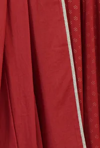 Maroon Cotton Dupatta with Gota Lace Detailing image 5