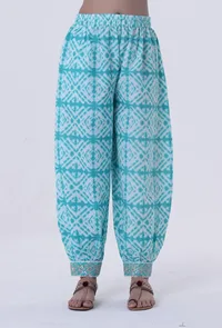 Set Of 2: Turquoise & White Cotton Block Printed Kurta & Pant image 5
