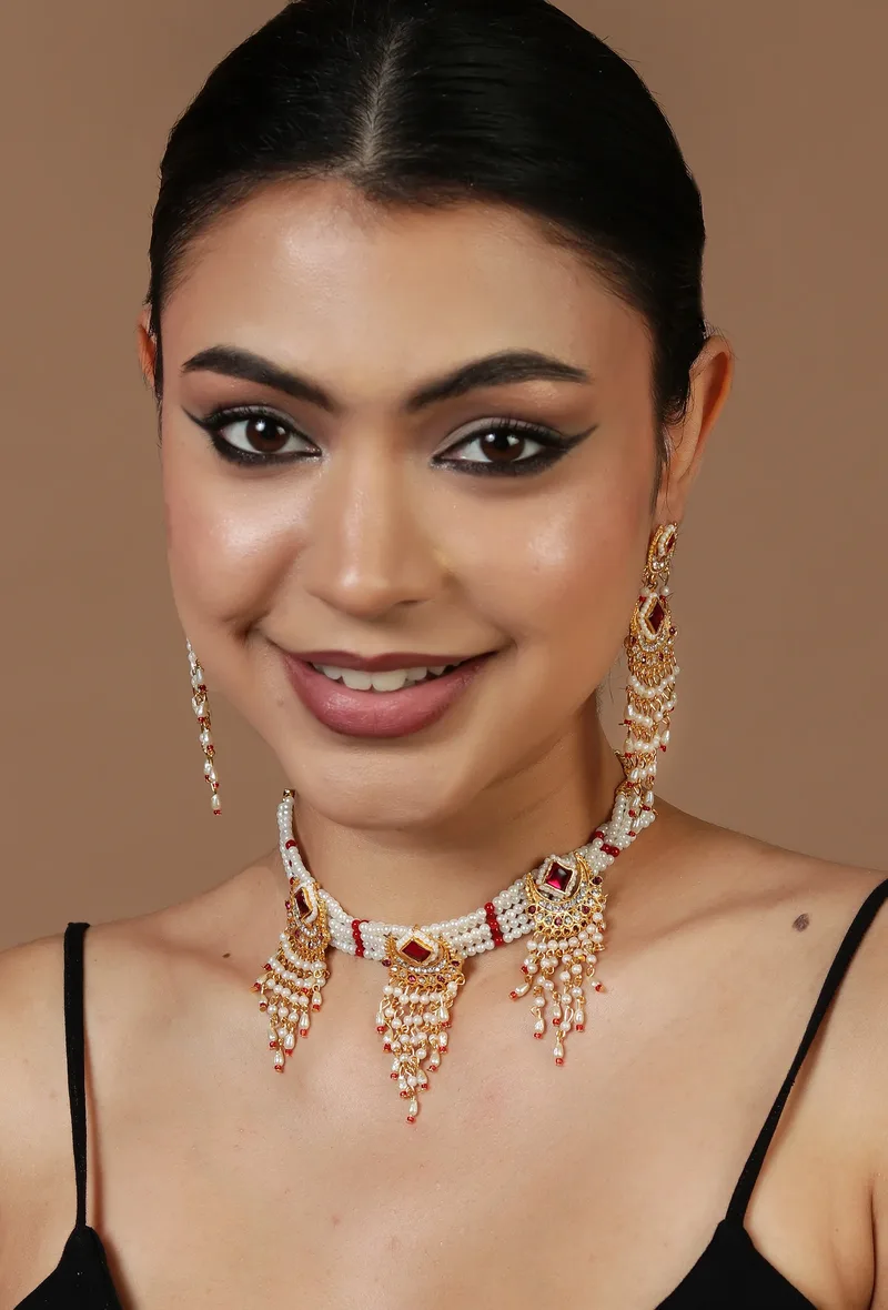 Noor-e-Laal Pearl Set