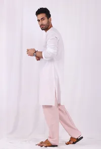 Set of 2: White Cotton kurta with Pink Striped Pajama image 3
