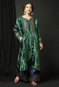 Set of 3 : Green velvet Phiran, Blue Velvet Pallazo and Blue Odhani image 2