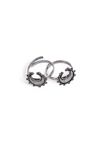 Jyotsna Moon Crescent German Silver Adjustable Toe Ring image 3