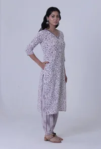 Set Of 2: White Cotton Kurta With Pant Set image 2