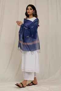 Indigo Handloom Cotton Jamdani stole image 2