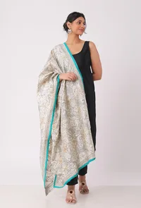 Oeshi hand embriodered kantha silk dupatta image 3