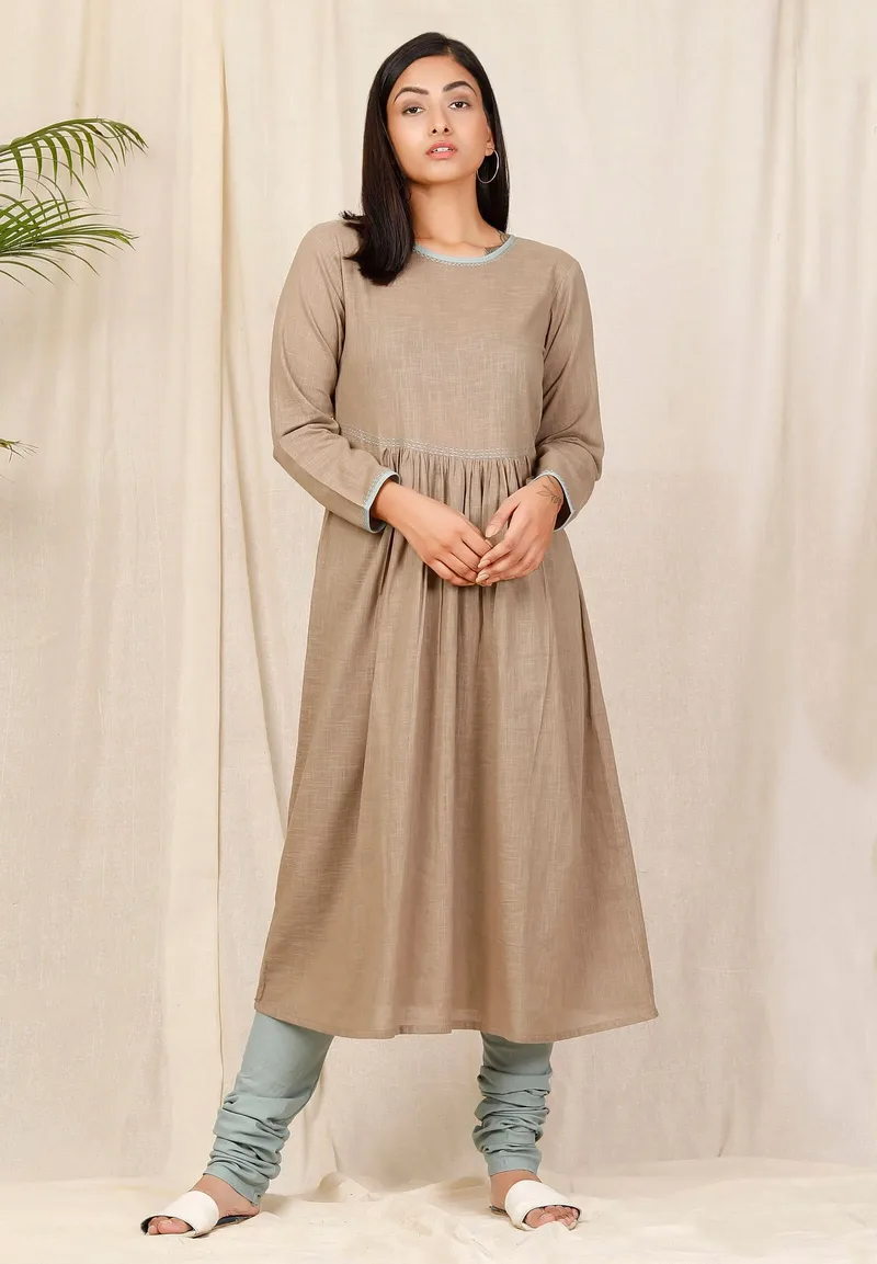 Set of 2: Bhuri Gathered Kurta With Asmani Chooridaar