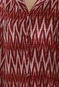 Set Of 2- Maroon Ikkat Kurta + White and Maroon Flared Ikkat Pants image 5