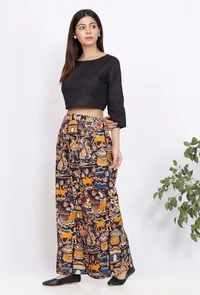 Set of 2 : Black Cotton Blouse and Kalamkari Printed Pallazo image 3