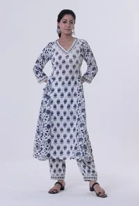 Set Of 2: Blue Motif White Cotton Kurta with Pant Set image 1