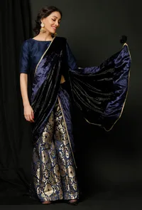 Set of 3 : Midnight Blue Shara with Blouse and Odhni Drape image 2