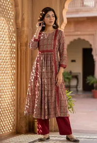 Red Printed Gathered Kurta with Lace Detail image 1