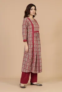 Red Printed Gathered Kurta with Lace Detail image 4