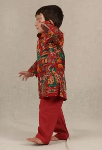 Set Of 2: Laksh Red Kalamkari Printed Cotton Kurta & Maroon Red Pyjama image 3