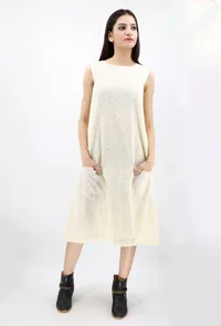 Off White Schiffli Cotton Dress With Pockets image 2