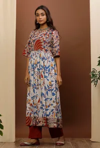 Beige & White Kalamkari Flared Cotton Kurta image 3