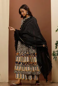 Black Cotton Kota Dupatta With Tassels image 2