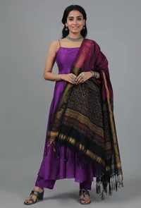 Maroon & Black Ikat Dupatta image 2