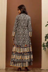 Set Of 3: Black Kalamkari Straight Kurta and Beige Cotton Dupatta with Black Kalamkari Flared Pants image 3