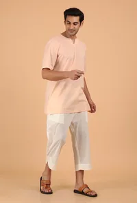 Peach Cotton Mulmul Short Kurta & White Three Quarter Pant image 2