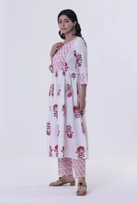 Set Of 2: White Cotton Block Printed With Red Motif Kurta & Pant image 2
