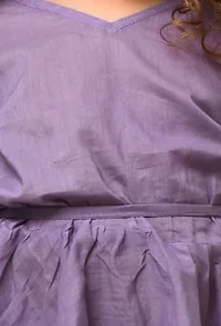 Set Of 2: Mauve Mul Mul Kurta With Pants image 5