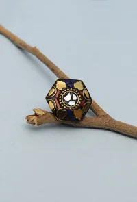 Laq Fashionable Light Weight Polygon Shaped Multi Color Ring image 2