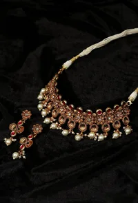 Mohra Temple Heritage Kemp Necklace Set with Pearls image 1