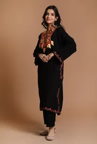 Black Magic Aari Embroidered Kashmiri Phiran-Free Size image 3