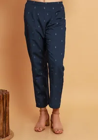 Set of 2:  Oxford Blue Straight V-neck Woven Kurta With Straight Woven Pants image 4