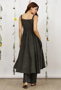 Set of 2: Dark Olive Sleeveless Cotton Khadi Kurta with Dark Olive Straight Pants image 4