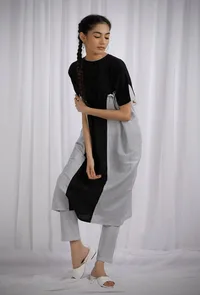 Set Of 2: Black Cotton Cotton Kurta With Cotton Black Striped Straight Pants image 1