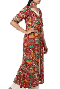 Red Kalamkari Keyhole Buttoned Cape image 3