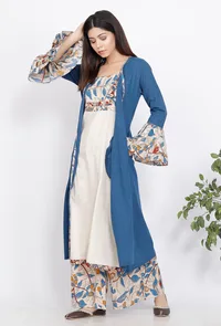 Set of 3 : Off White kurta and Off White Kalamkari Printed Pallazo With Blue Kalamkari Cape image 2