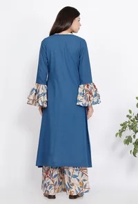 Set of 3 : Off White kurta and Off White Kalamkari Printed Pallazo With Blue Kalamkari Cape image 4