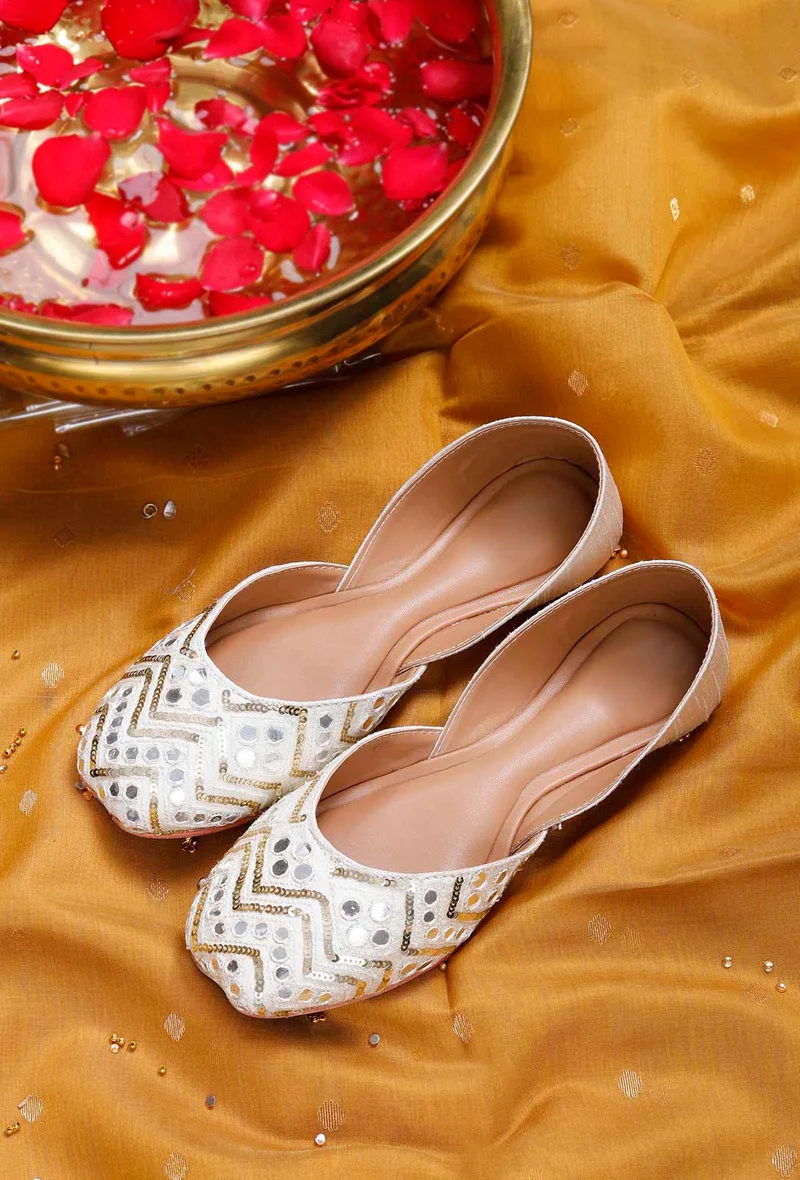 White Embroidered Silk Juttis