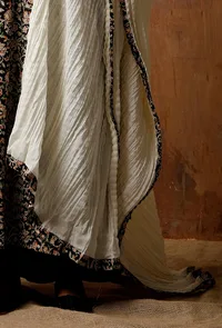 Set Of 3: Kalamkari Kurta And Palazzos With Off White Dupatta image 3
