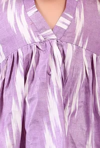 Set of 2: Lilac Ikat Gathered Kurta with Pants image 5