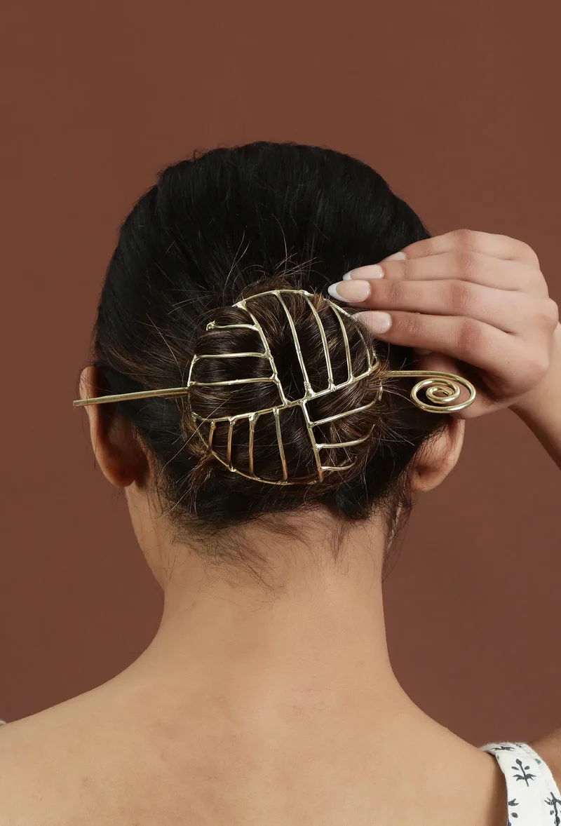 Golden Dome Cage Brass Juda Pin